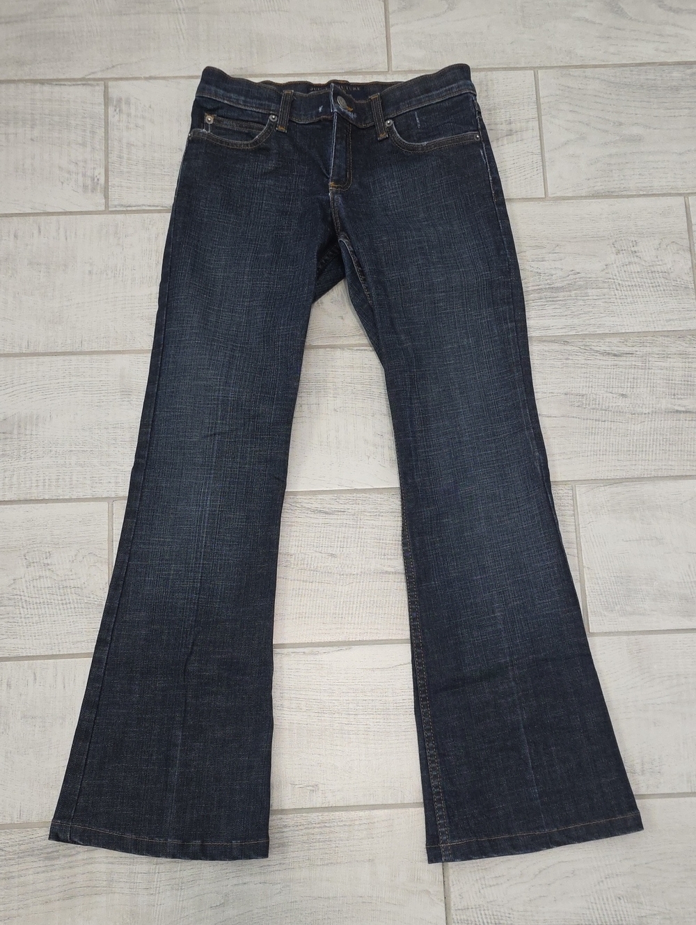 Juicy Couture Soft Flare Leg Jeans Women's Size 28 Dark Wash Distressed Look